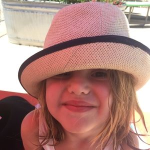 Meet your Posher, Rebecca